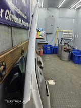1988-2000 Chevrolet Silverado Suburban GMC Sierra RH Front Passenger Side Door