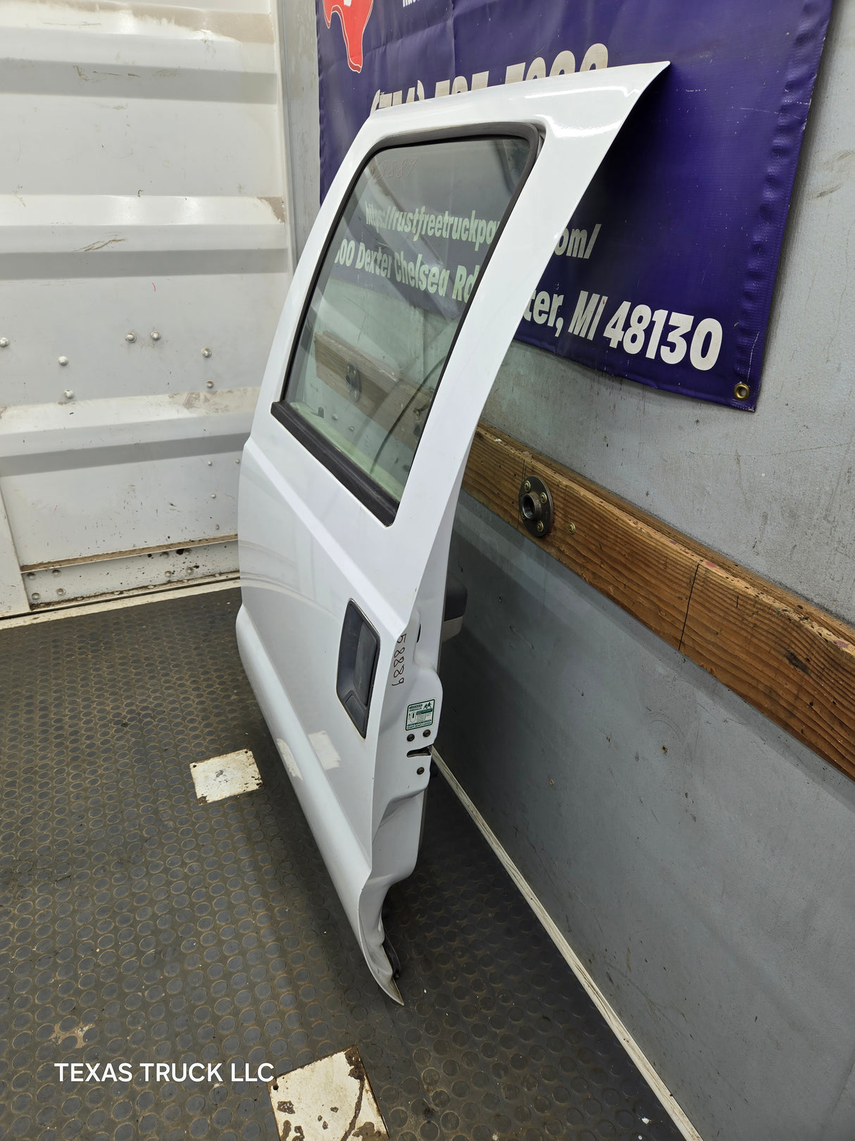 1999-2011 Ford Super Duty LH Driver Side Rear Crew Cab Door F250 F350 F450 F550