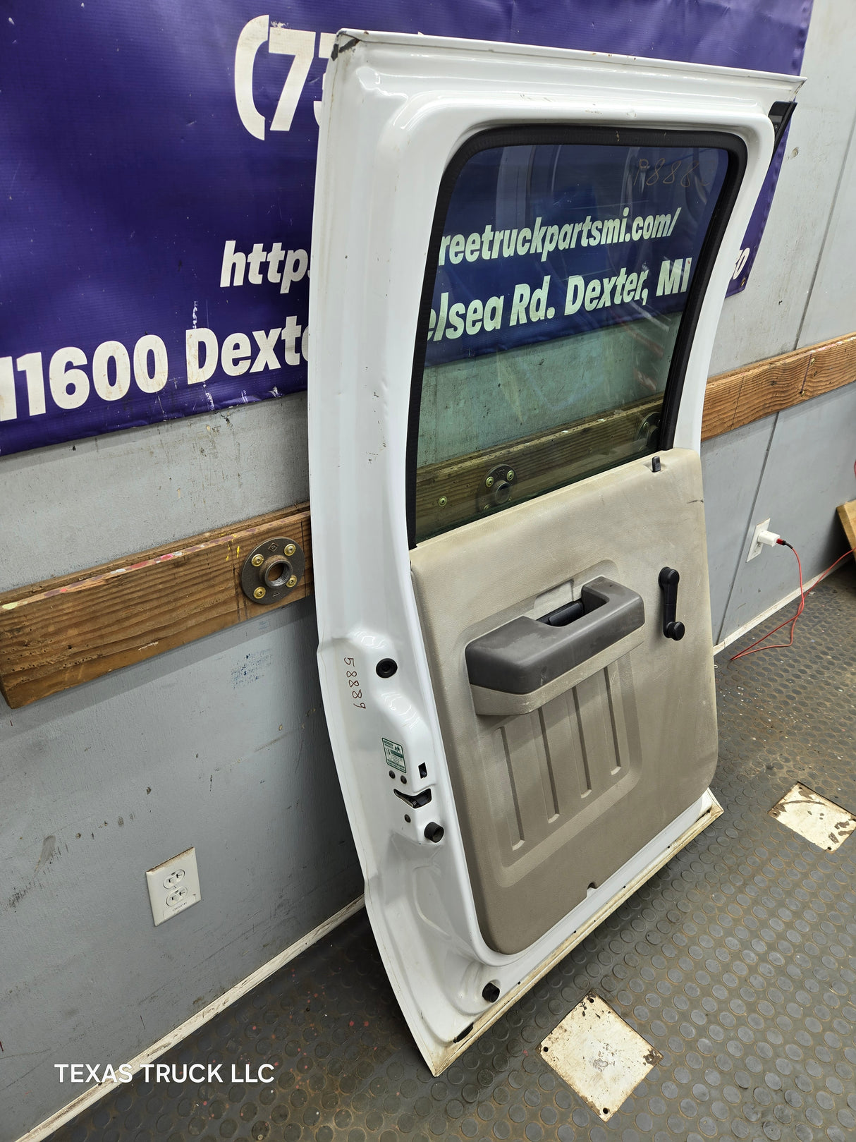 1999-2011 Ford Super Duty LH Driver Side Rear Crew Cab Door F250 F350 F450 F550