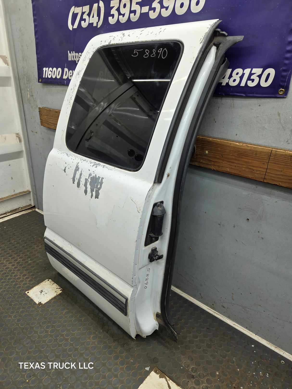 1999-2006 Chevrolet Silverado / GMC Sierra 1500 2500 3500 HD Rear Passenger side Extended Cab rear door RH