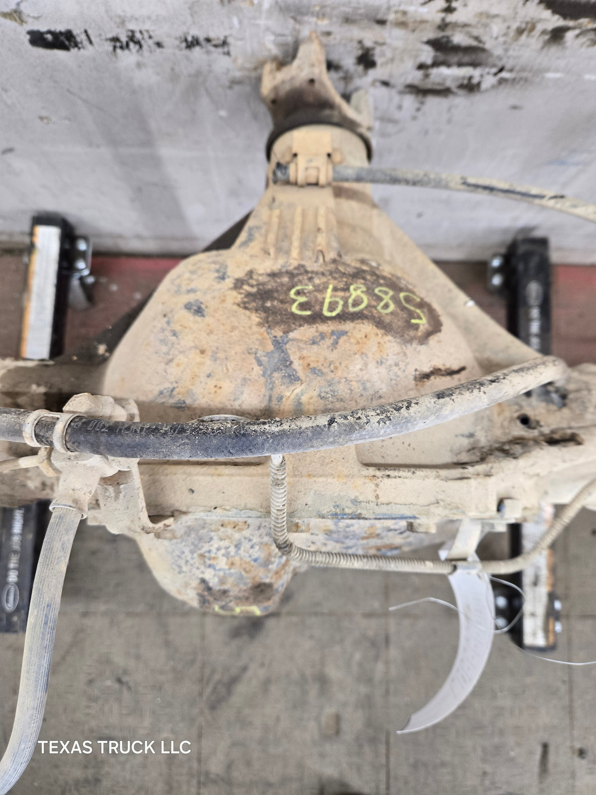 1998 Chevrolet Silverado / GMC Sierra 2500 3500 HD Rear Axle 3.73 Semi Floating
