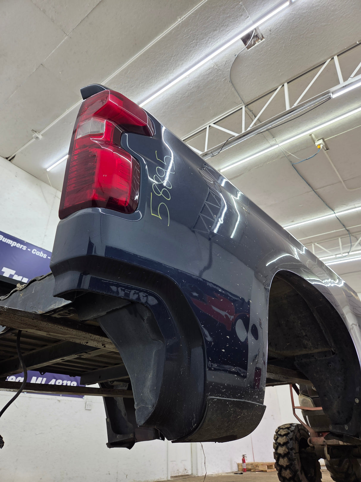 2019-2026 Chevrolet Silverado 1500 6' 6" Short Truck Bed