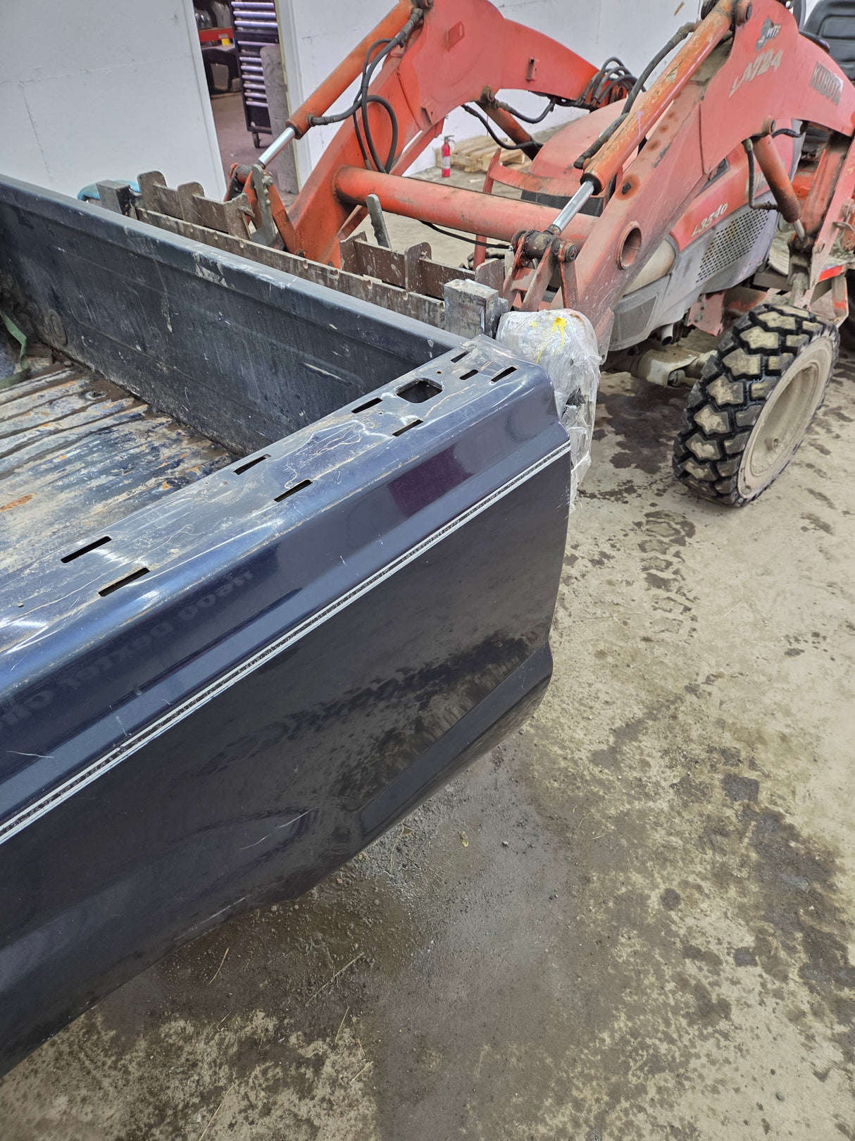 1999-2010 Ford Super Duty F250 F350 6' 9" Short Truck Bed