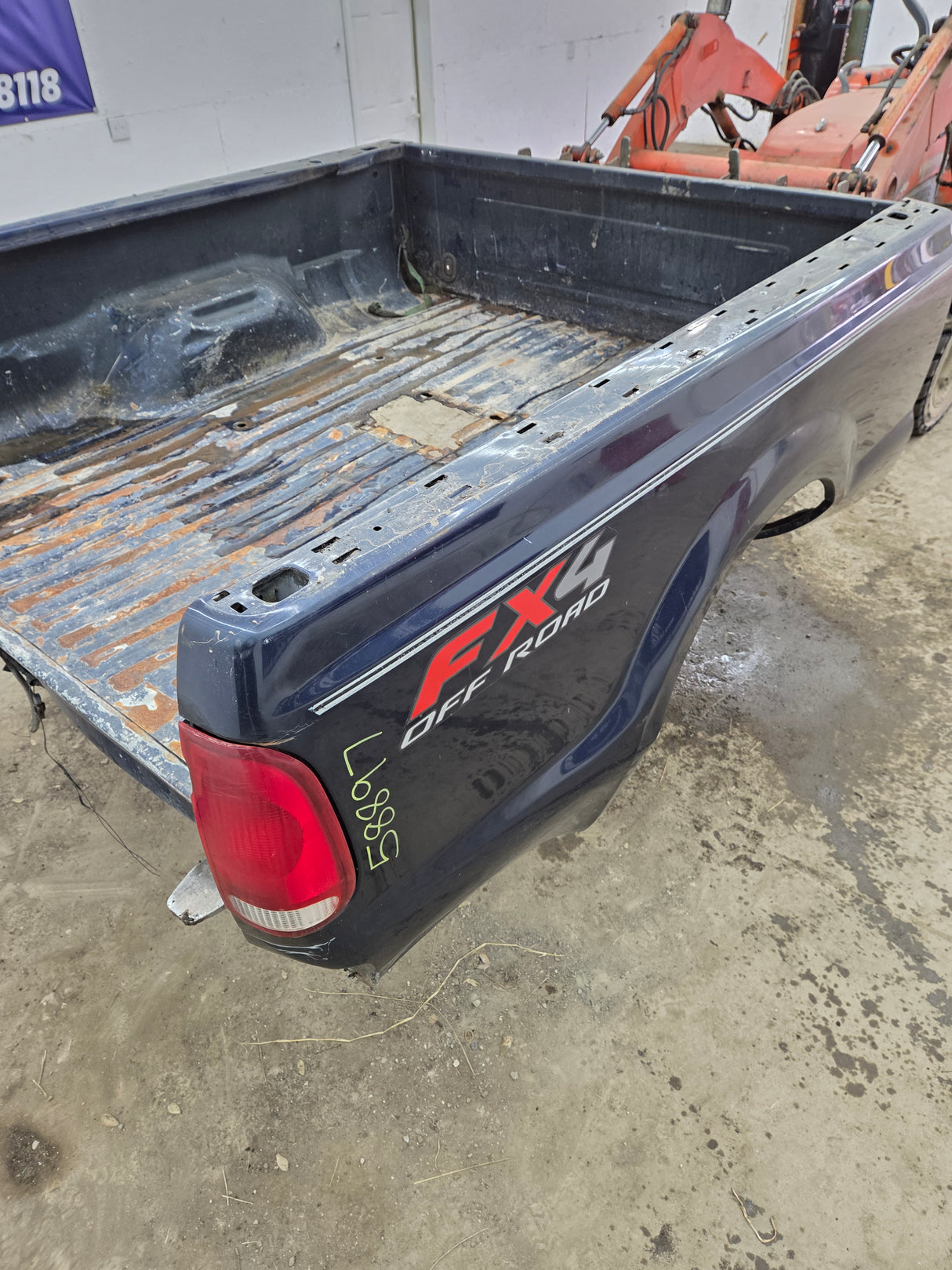 1999-2010 Ford Super Duty F250 F350 6' 9" Short Truck Bed