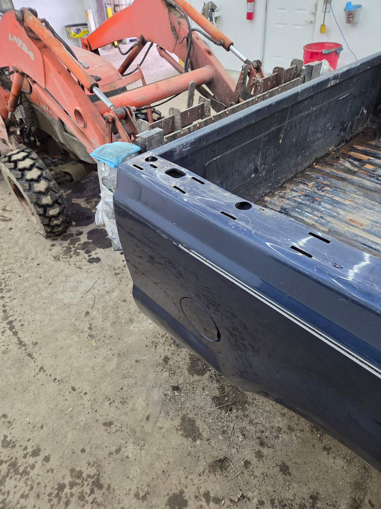 1999-2010 Ford Super Duty F250 F350 6' 9" Short Truck Bed