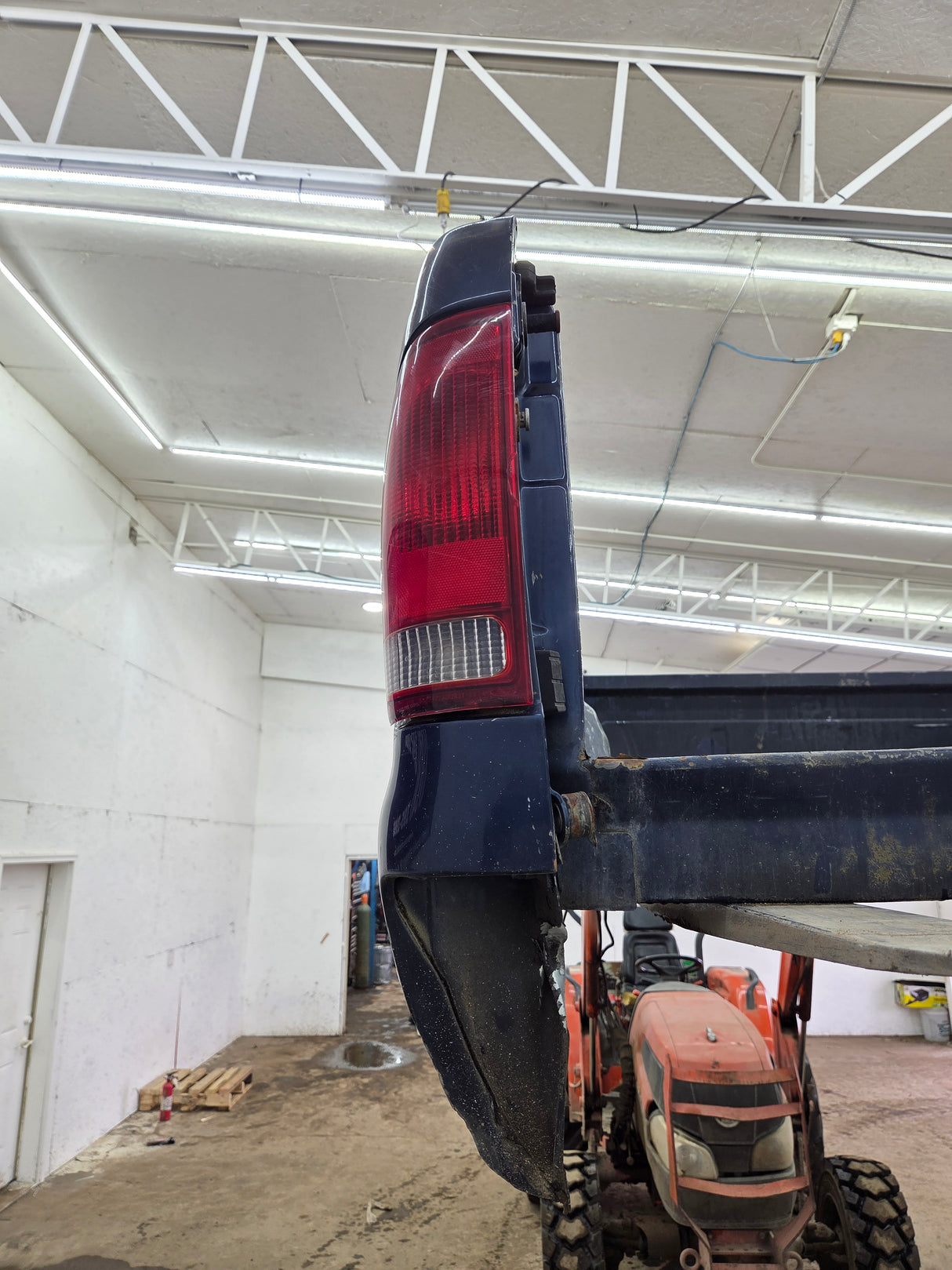 1999-2010 Ford Super Duty F250 F350 6' 9" Short Truck Bed