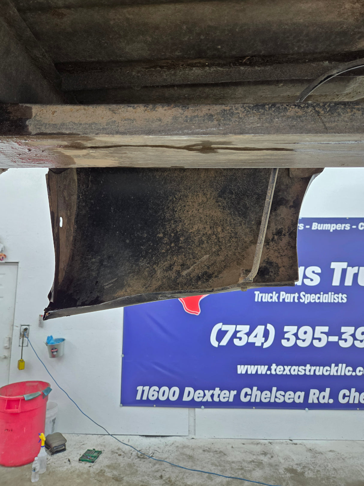 1999-2010 Ford Super Duty F250 F350 6' 9" Short Truck Bed