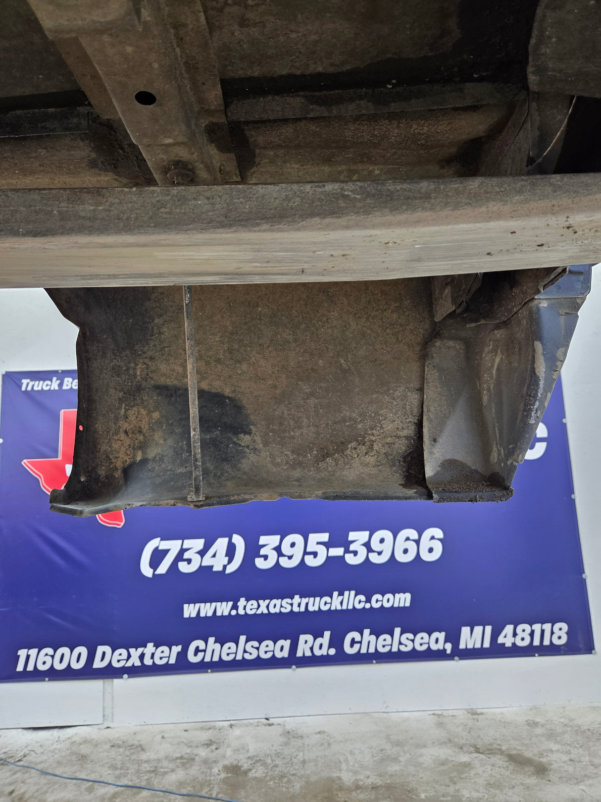 1999-2010 Ford Super Duty F250 F350 6' 9" Short Truck Bed