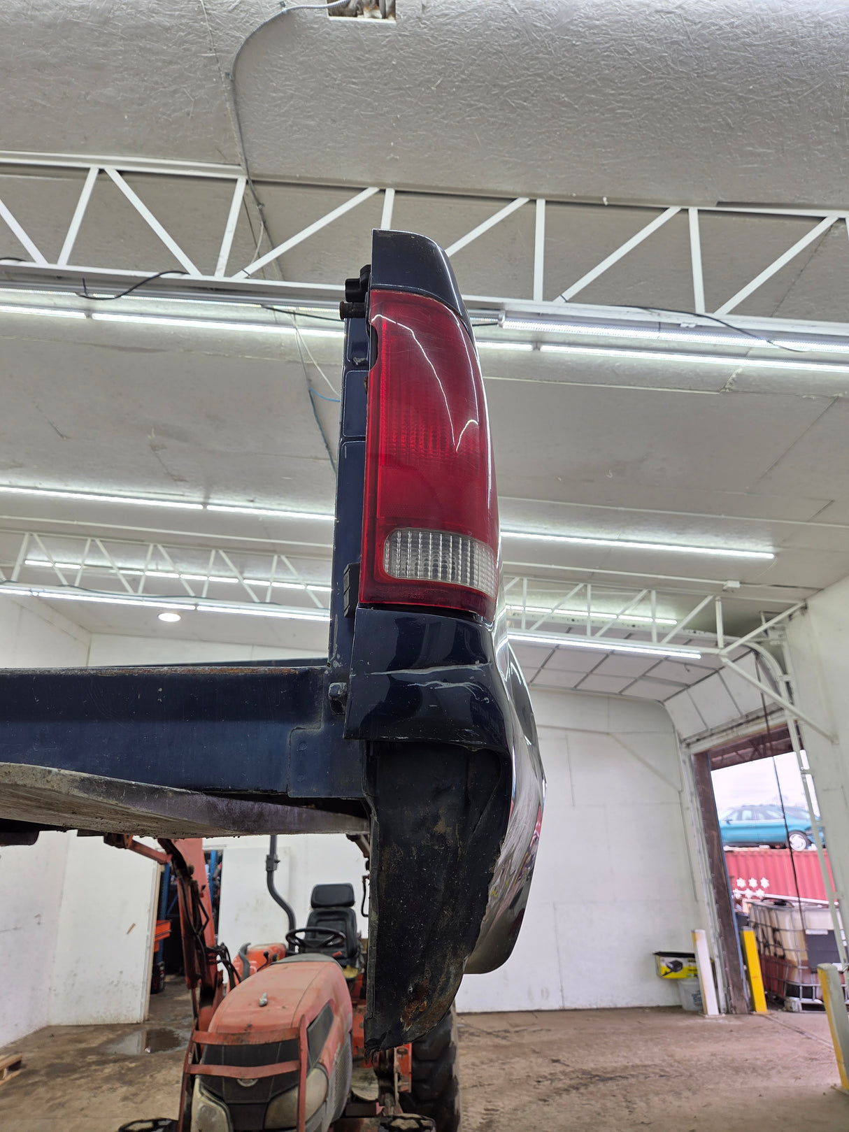 1999-2010 Ford Super Duty F250 F350 6' 9" Short Truck Bed