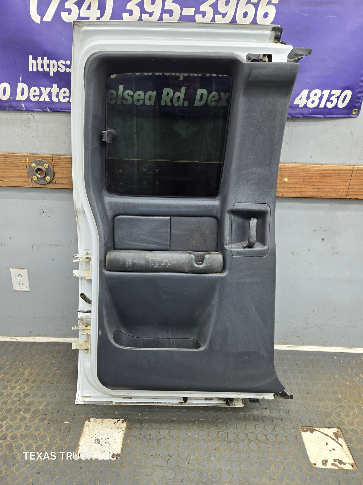 1999-2006 Chevrolet Silverado / GMC Sierra 1500 2500 3500 HD Rear Driver side Extended Cab rear door LH