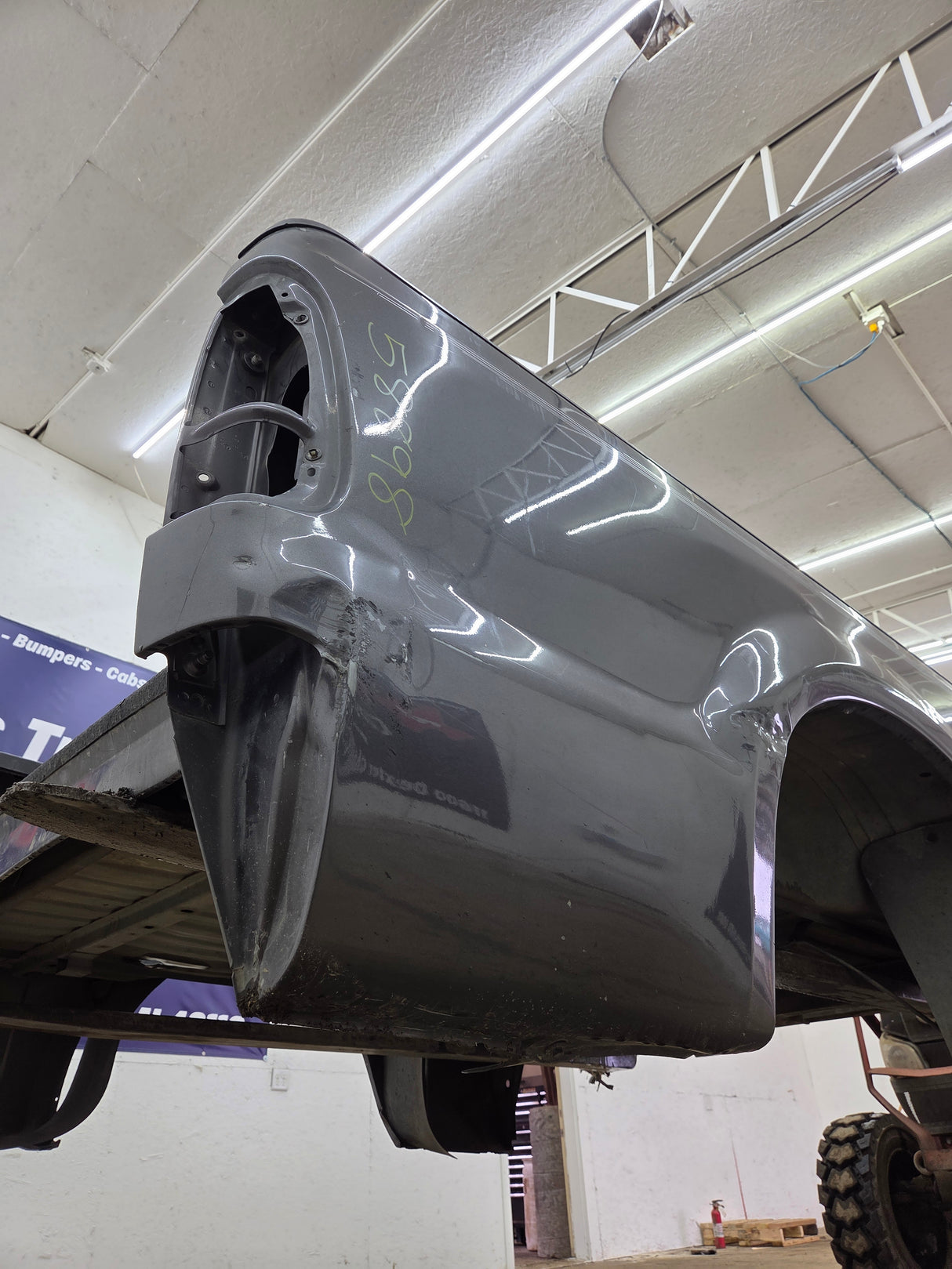 1999-2010 Ford Super Duty F250 F350 6' 9" Short Truck Bed