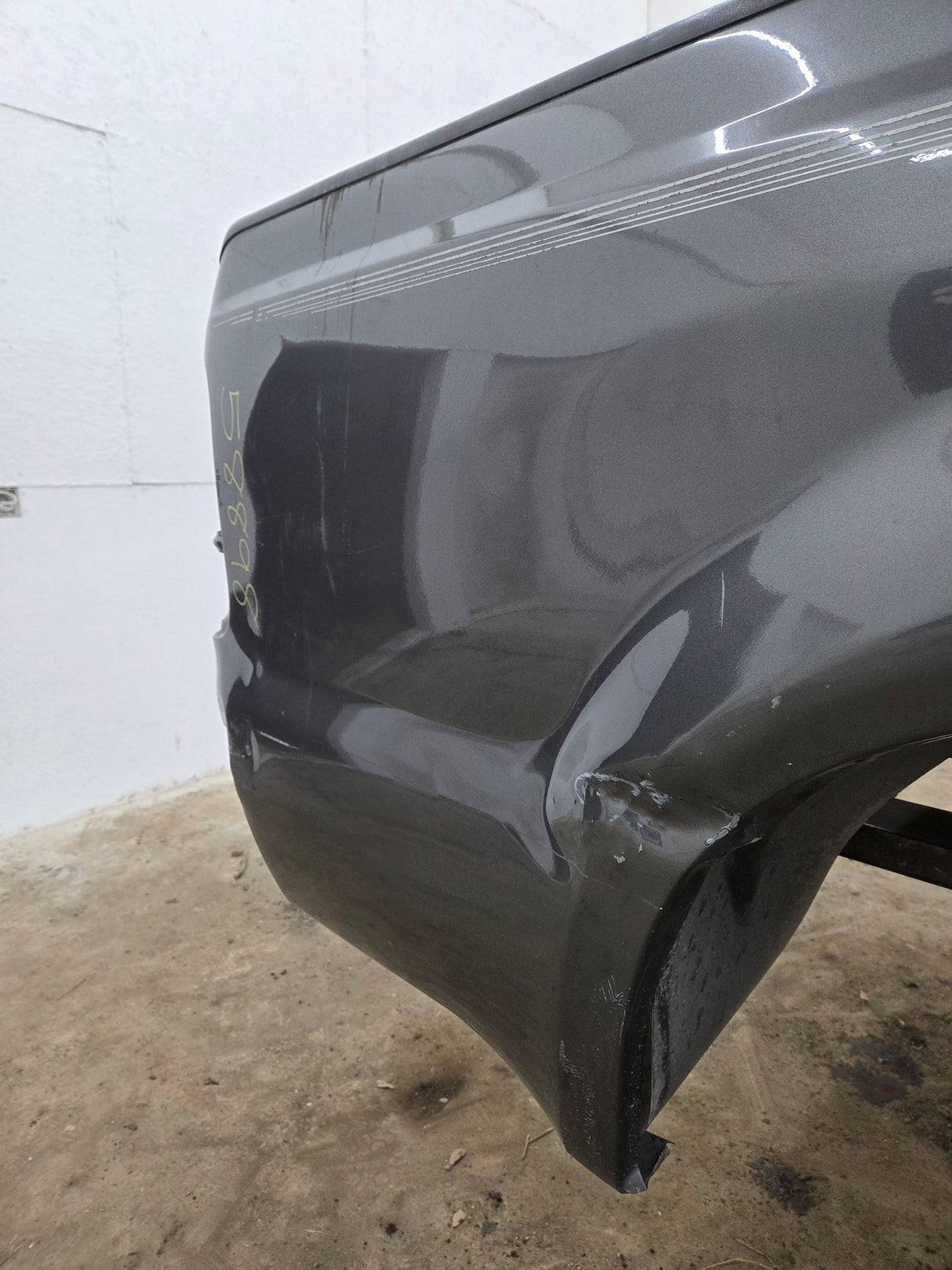 1999-2010 Ford Super Duty F250 F350 6' 9" Short Truck Bed