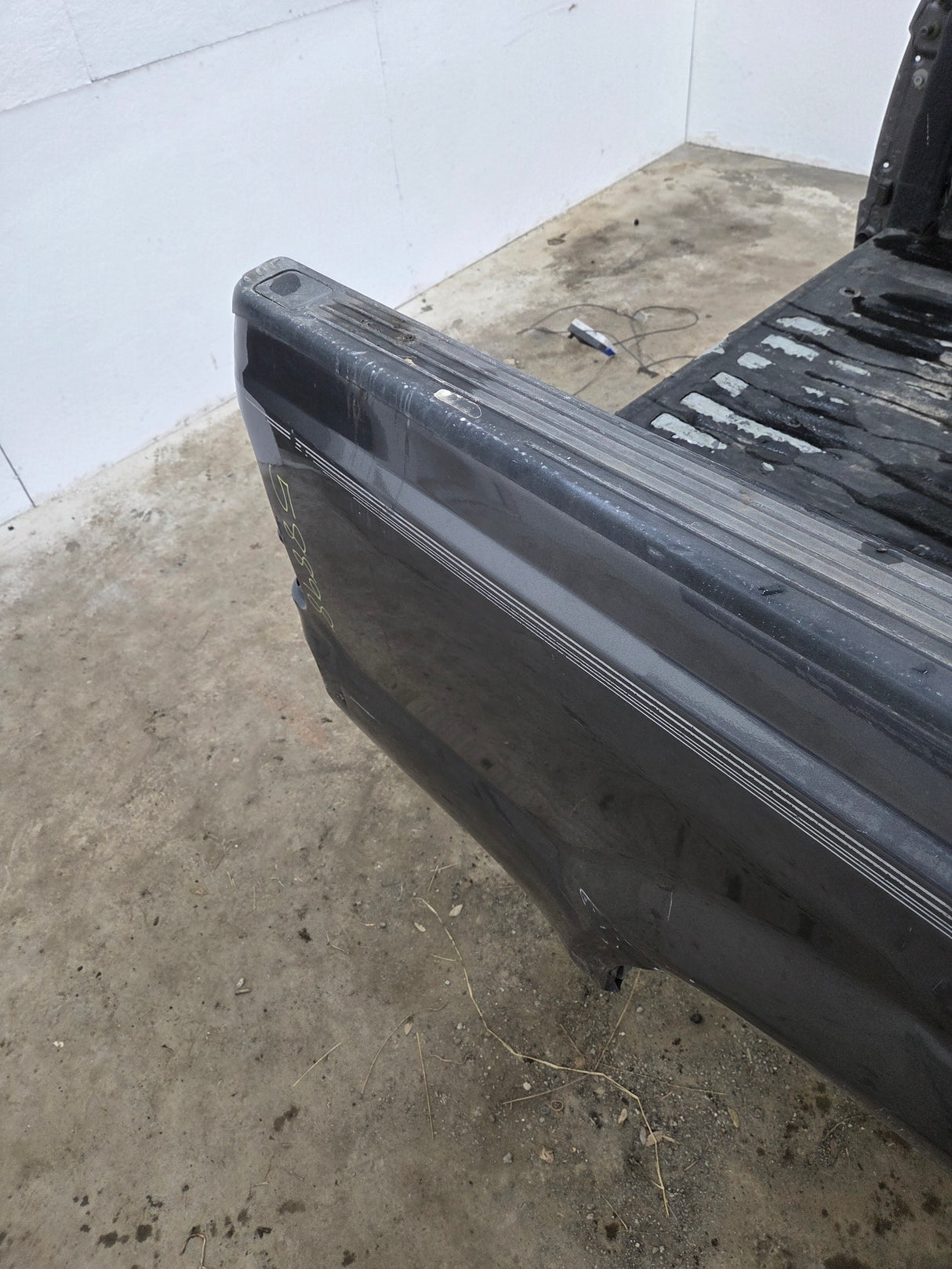 1999-2010 Ford Super Duty F250 F350 6' 9" Short Truck Bed