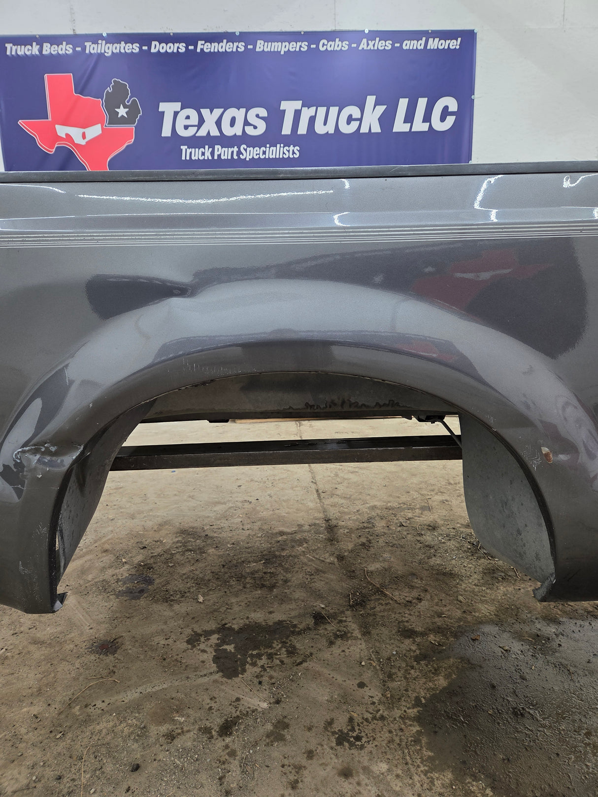 1999-2010 Ford Super Duty F250 F350 6' 9" Short Truck Bed