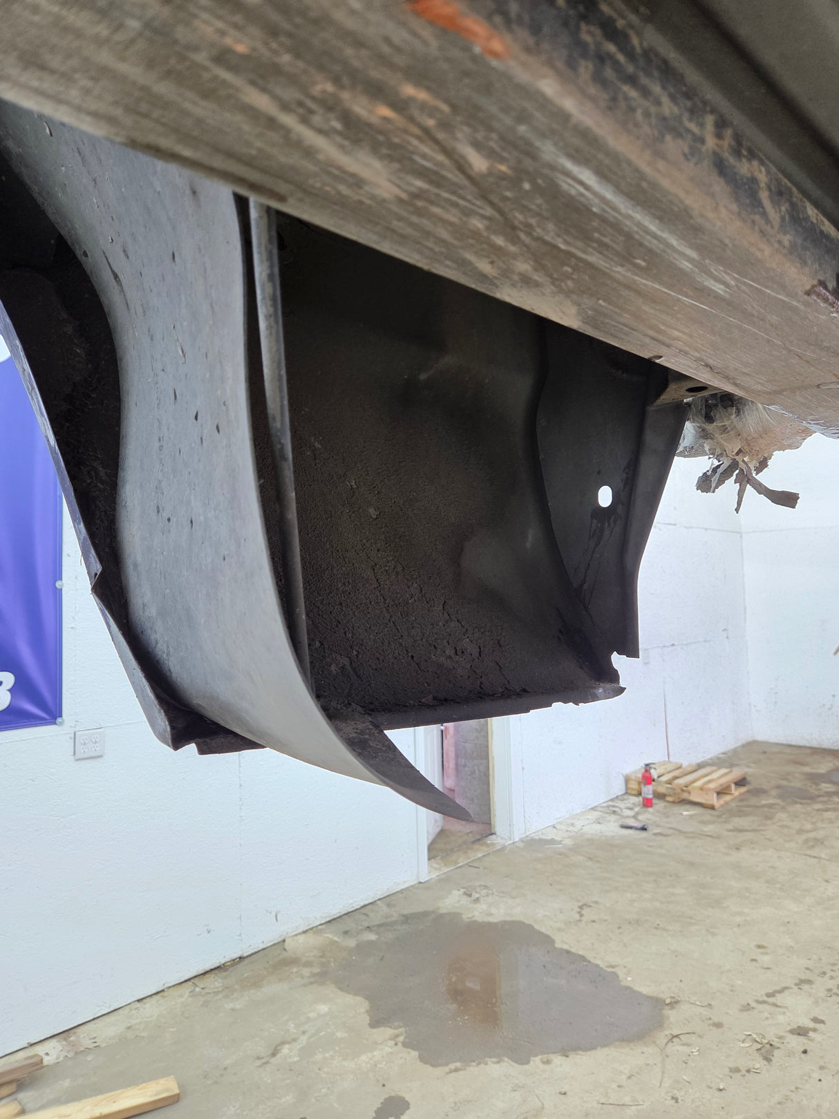 1999-2010 Ford Super Duty F250 F350 6' 9" Short Truck Bed