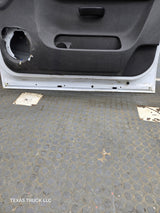 2007-2013 Chevrolet Silverado / GMC Sierra 1500 2500 3500 HD RH Front Passenger Side Door