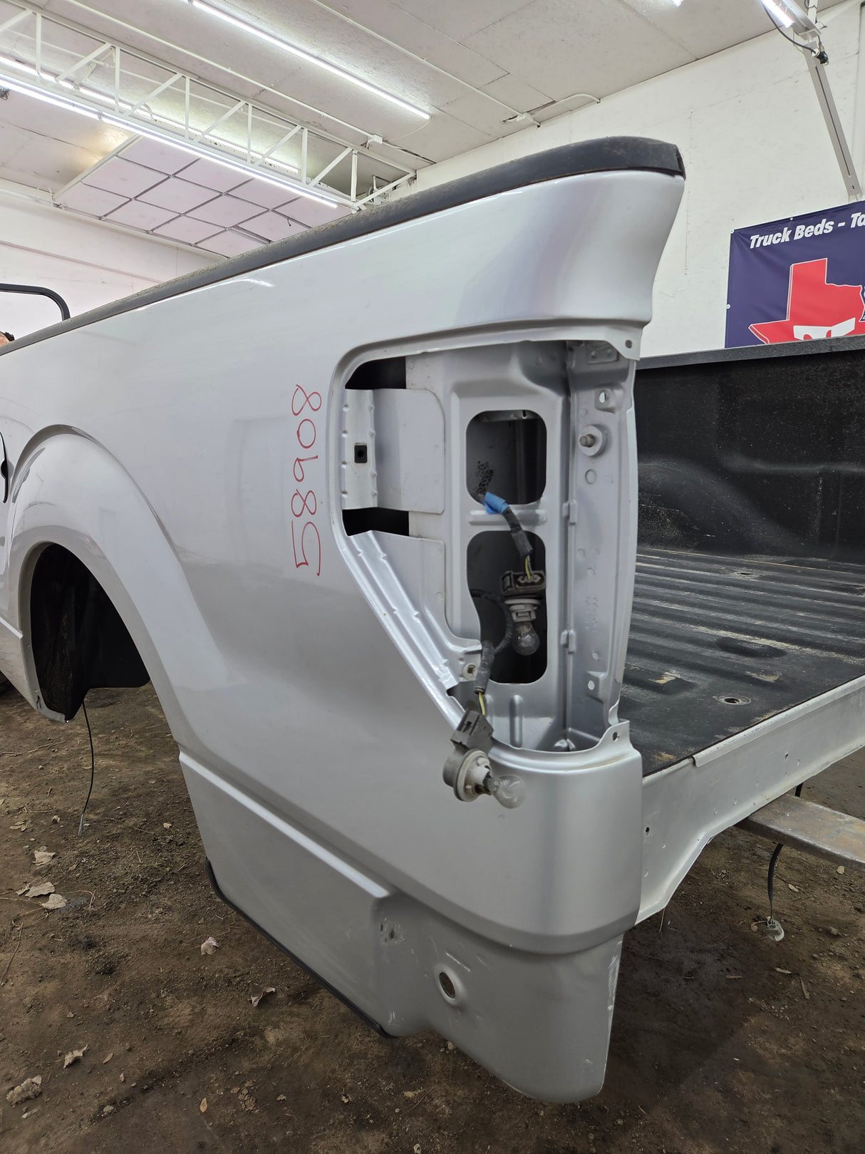 2009-2014 Ford F150 6' 6" Short Truck Bed