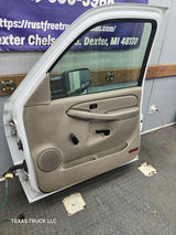 1999-2006 Chevrolet Silverado / GMC Sierra 1500 2500 3500 HD Front Passenger side Door RH