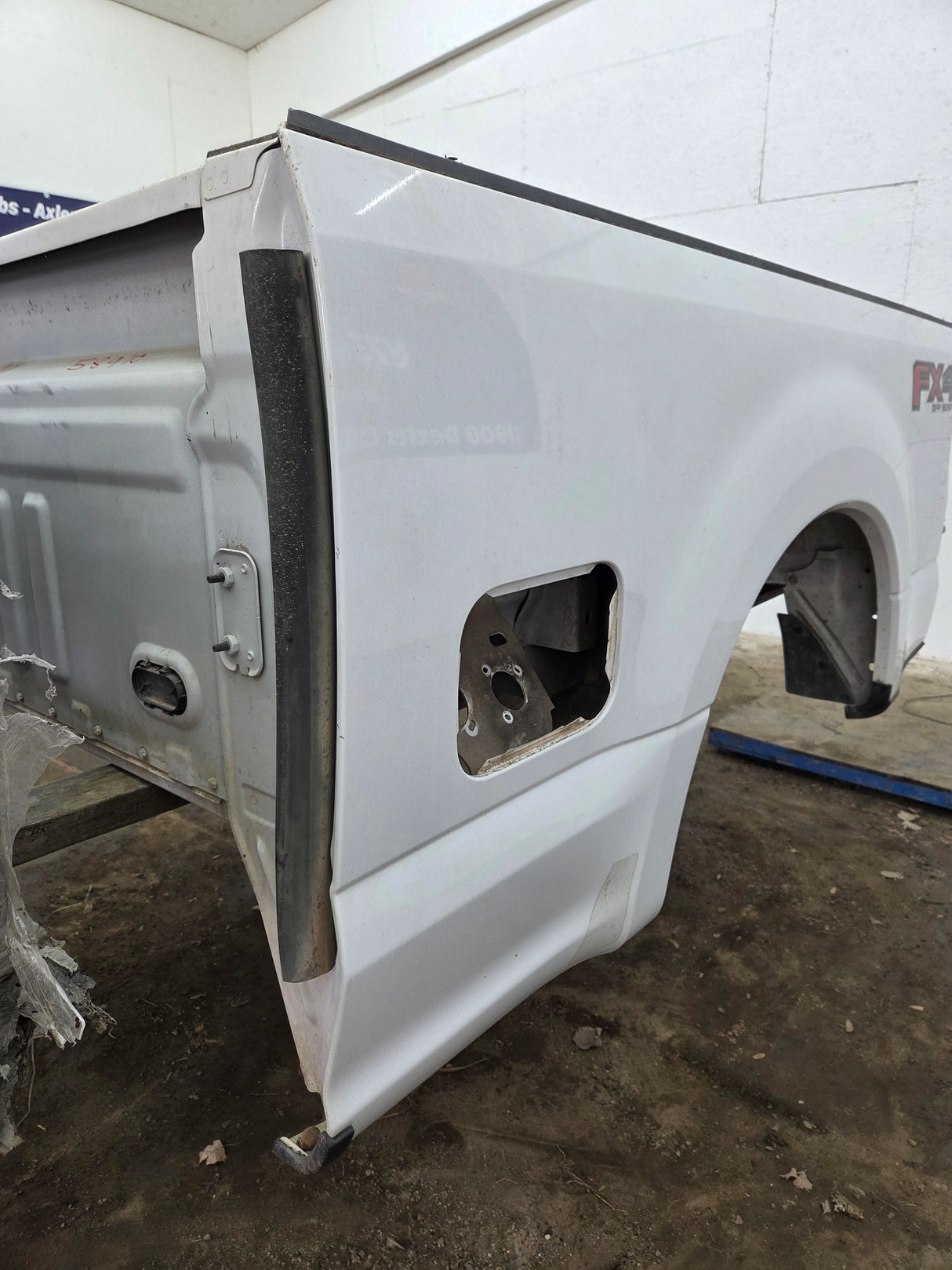 2017-2022 Ford F250 F350 Super Duty 6' 9" Short Truck Bed
