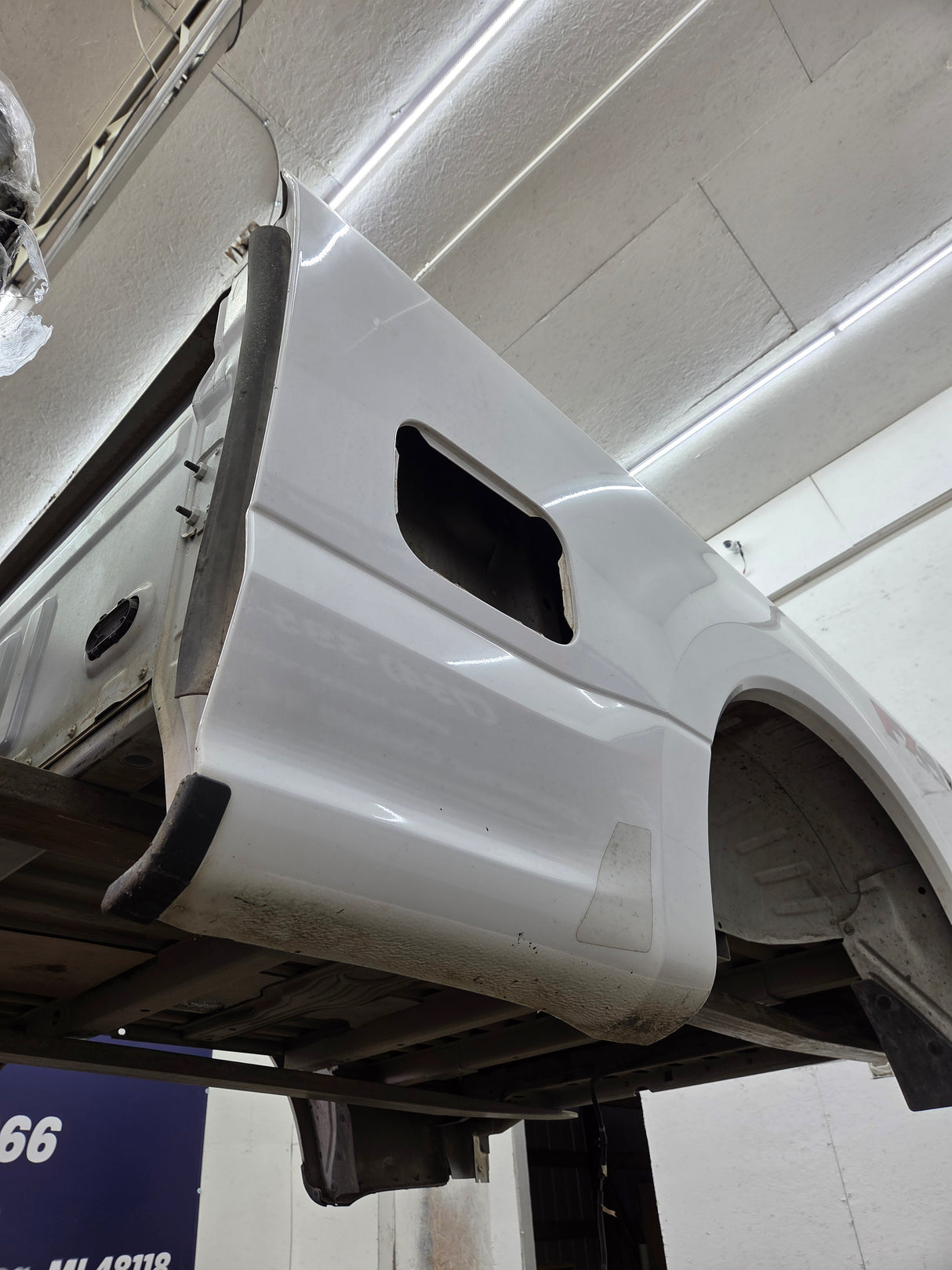 2017-2022 Ford F250 F350 Super Duty 6' 9" Short Truck Bed