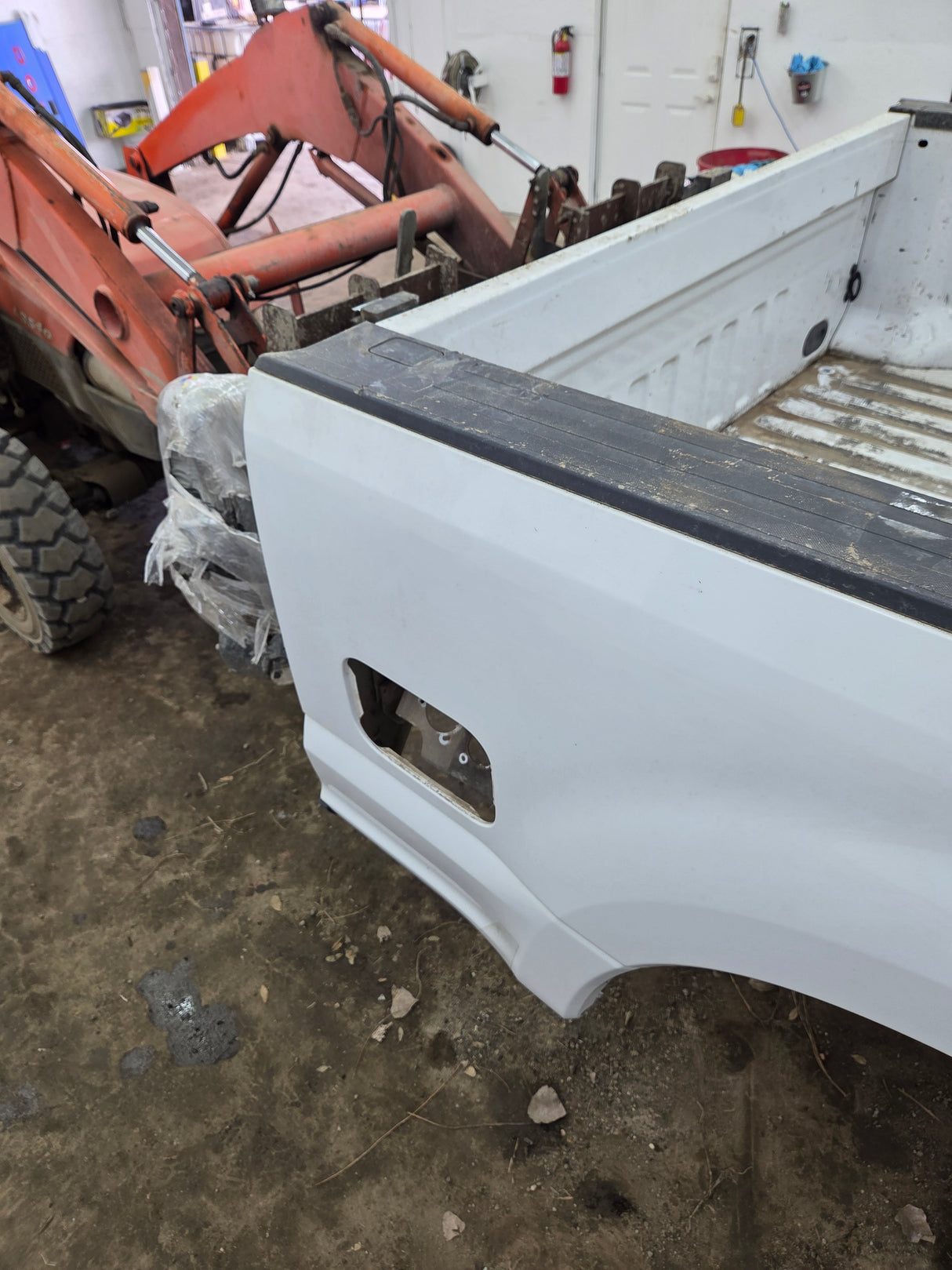 2017-2022 Ford F250 F350 Super Duty 6' 9" Short Truck Bed