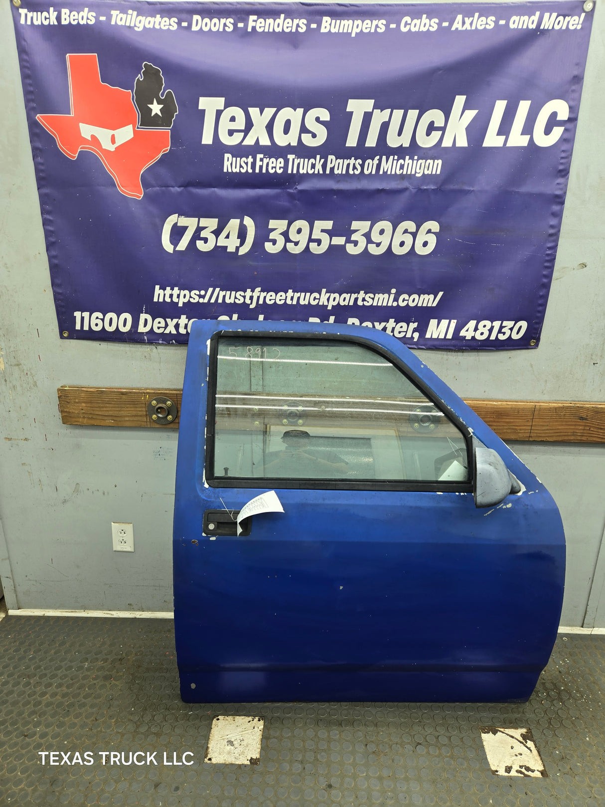 1992-1996 Dodge Dakota RH Passenger Side Front Door