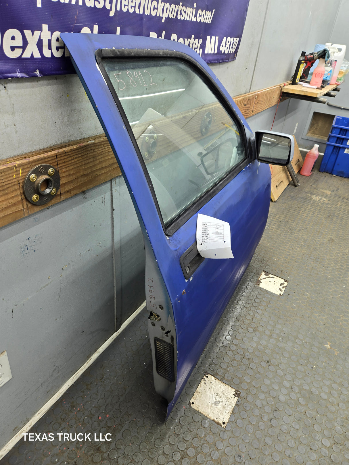 1992-1996 Dodge Dakota RH Passenger Side Front Door