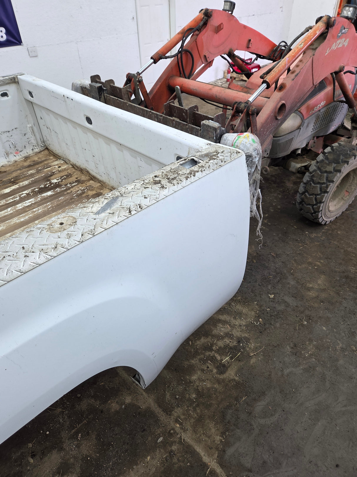2007-2013 GMC Sierra 1500 2500 3500 HD 6' 6" Short Truck Bed