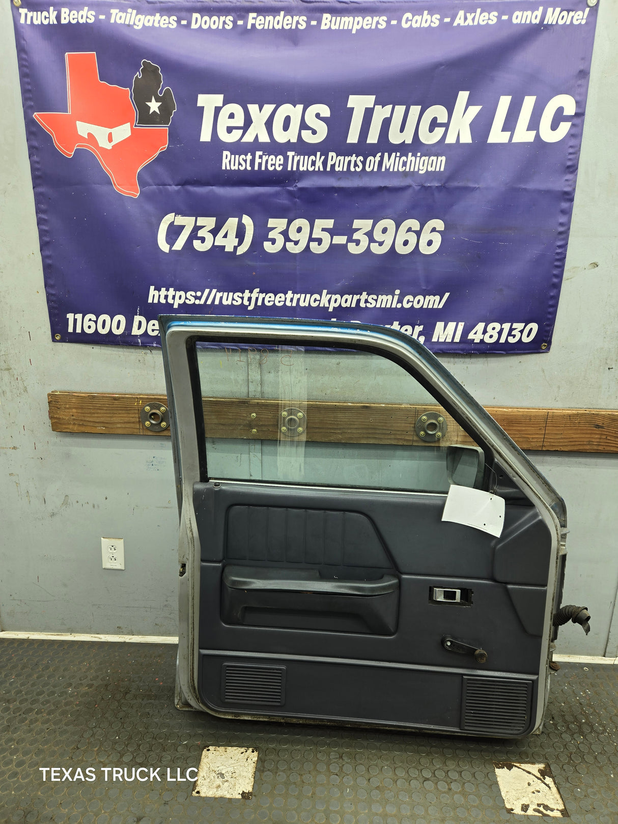 1992-1996 Dodge Dakota LH Driver Side Front Door
