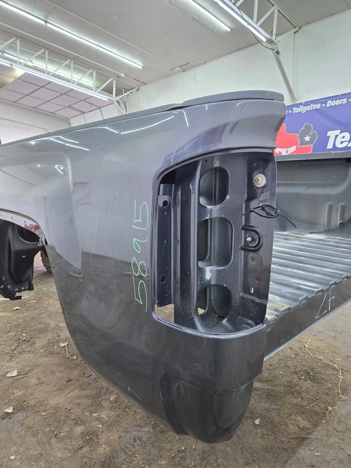 2014-2019 GMC Sierra 1500 2500 3500 HD 8' Long Truck Bed