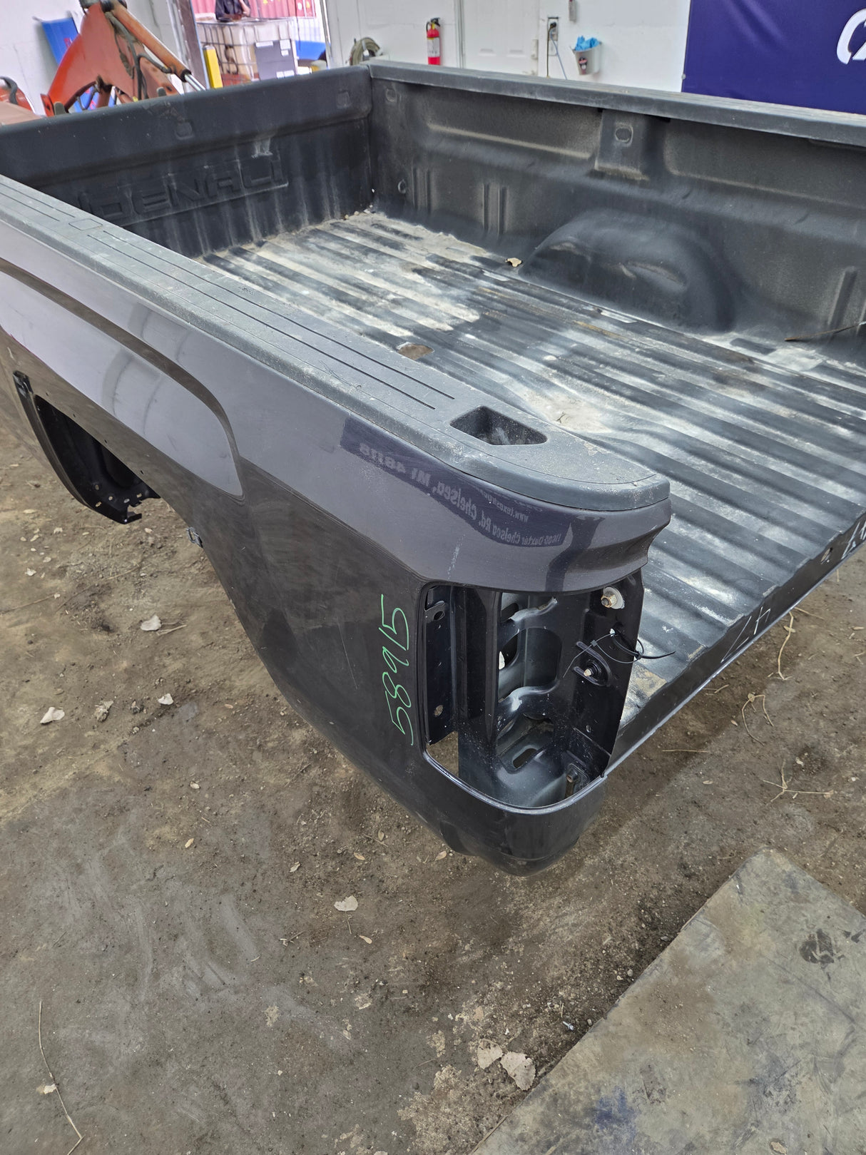 2014-2019 GMC Sierra 1500 2500 3500 HD 8' Long Truck Bed