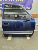 1999-2006 Chevrolet Silverado / GMC Sierra 1500 2500 3500 HD Front Passenger Side Door RH