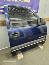 1999-2006 Chevrolet Silverado / GMC Sierra 1500 2500 3500 HD Front Passenger Side Door RH