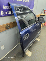 1999-2006 Chevrolet Silverado / GMC Sierra 1500 2500 3500 HD Front Passenger Side Door RH