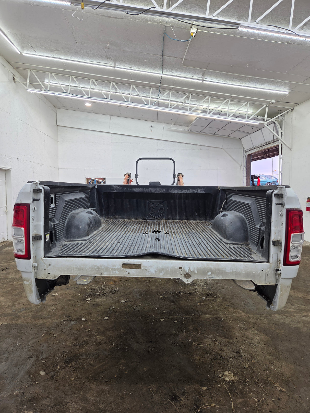 2019-2025 Dodge Ram 2500 3500 5th Gen 6' 4" Short Truck Bed