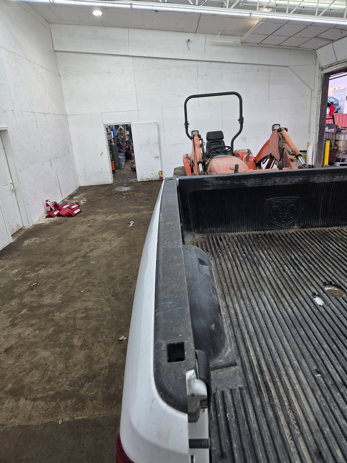 2019-2025 Dodge Ram 2500 3500 5th Gen 6' 4" Short Truck Bed