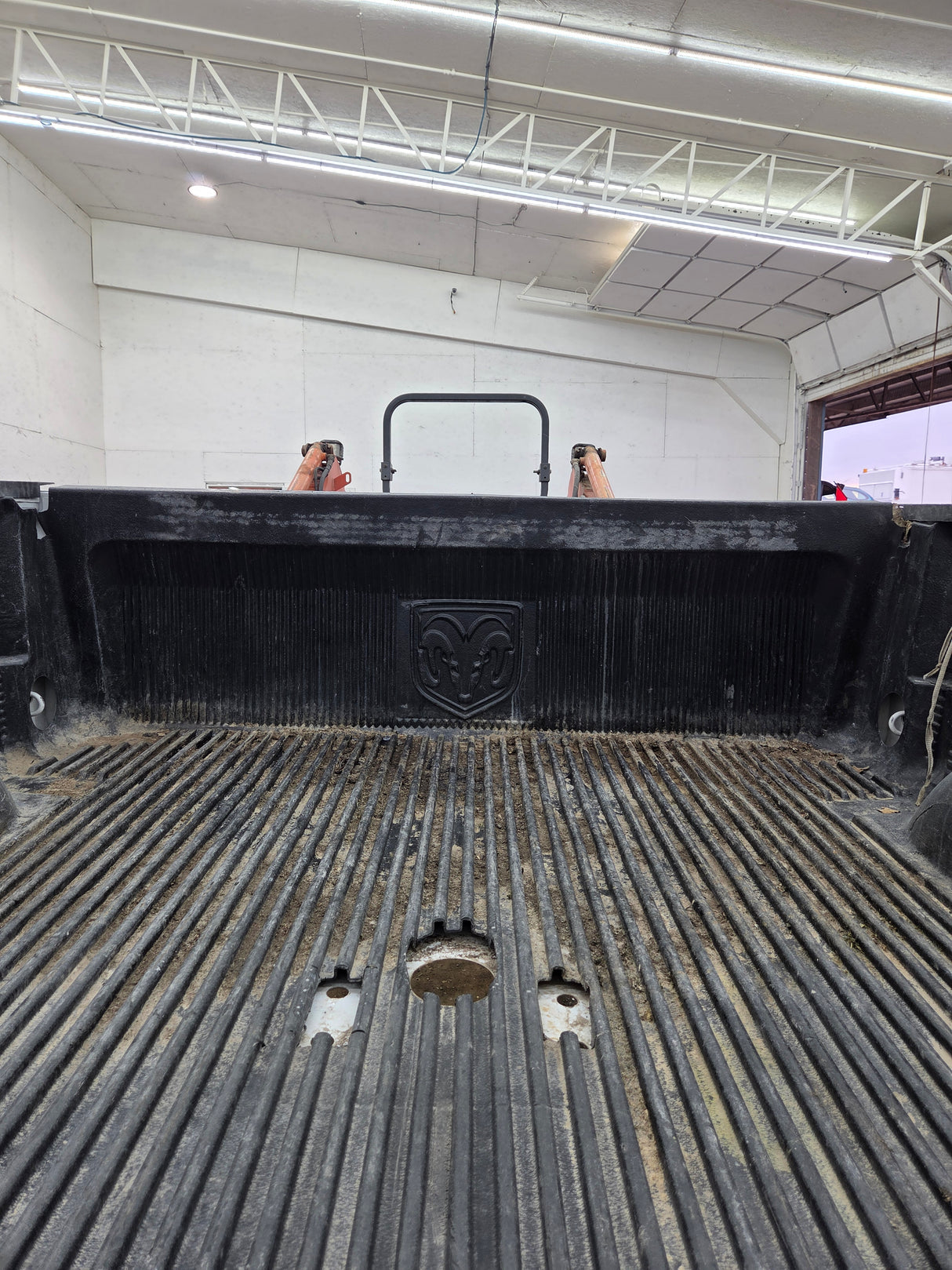 2019-2025 Dodge Ram 2500 3500 5th Gen 6' 4" Short Truck Bed