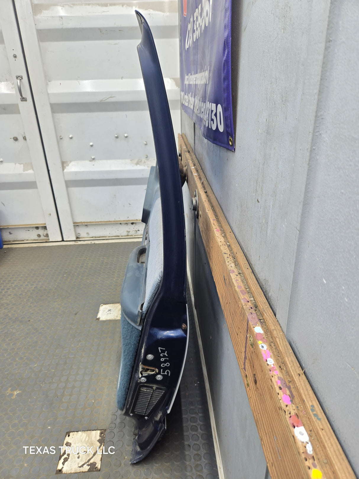 1988-2000 Chevrolet Silverado Suburban GMC Sierra RH Front Passenger Door