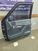1988-2000 Chevrolet Silverado Suburban GMC Sierra RH Front Passenger Door