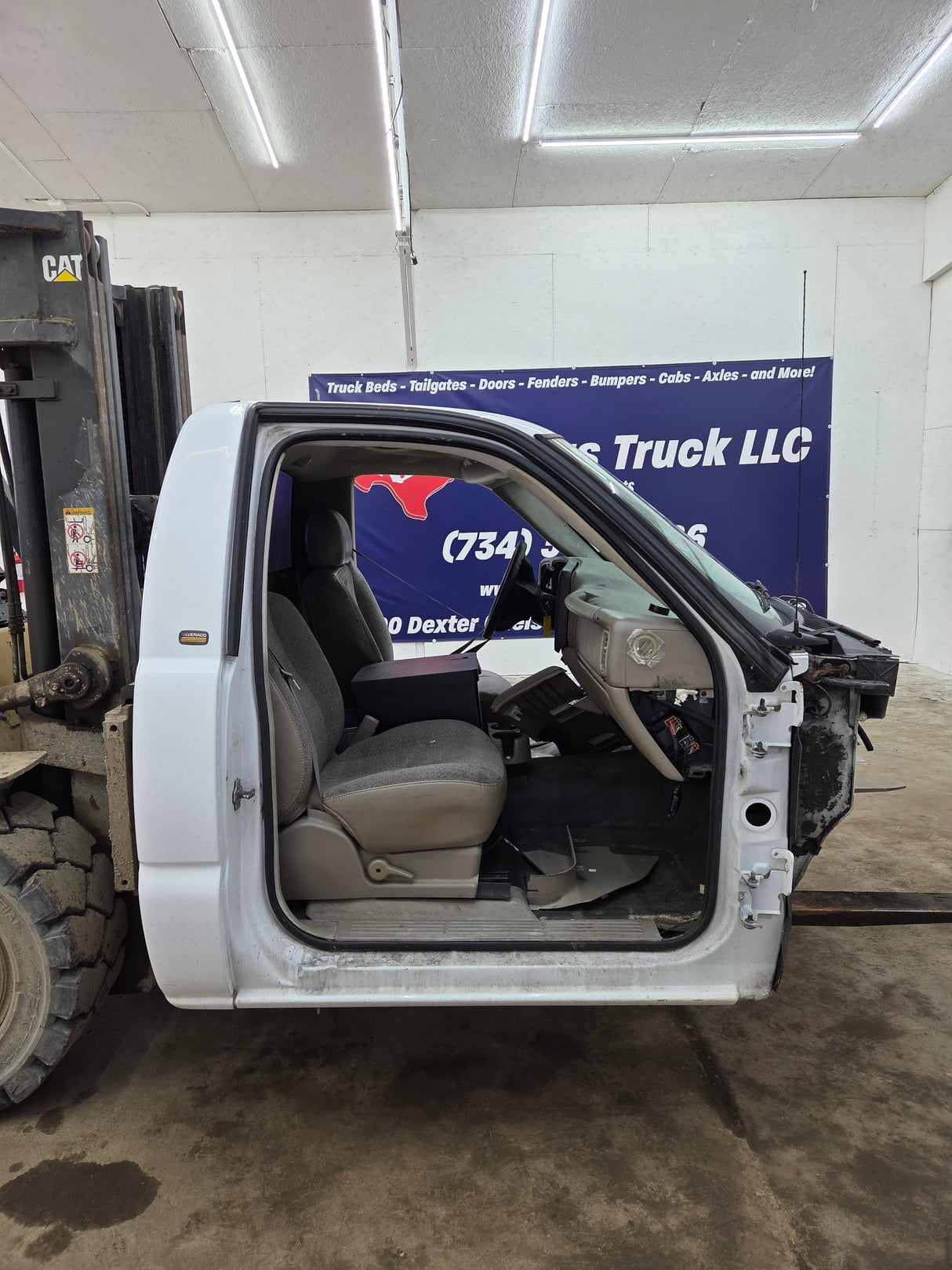 1999-2007 Chevrolet Silverado / GMC Sierra 1500 2500 HD 3500HD Regular Cab Body