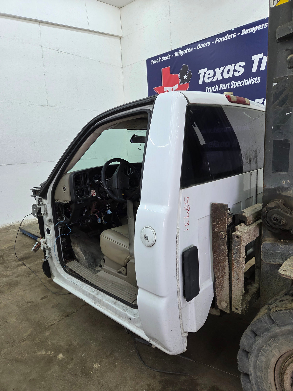 1999-2007 Chevrolet Silverado / GMC Sierra 1500 2500 HD 3500HD Regular Cab Body