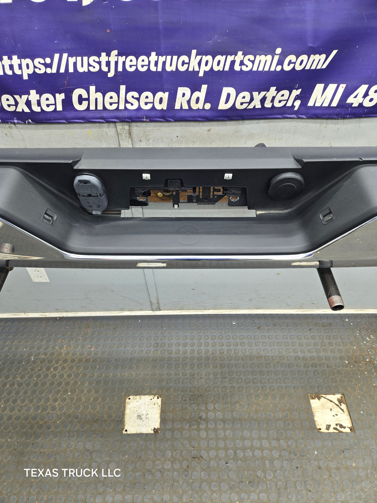 2019-2026 Chevrolet Silverado / GMC Sierra 2500 3500 HD Rear Bumper