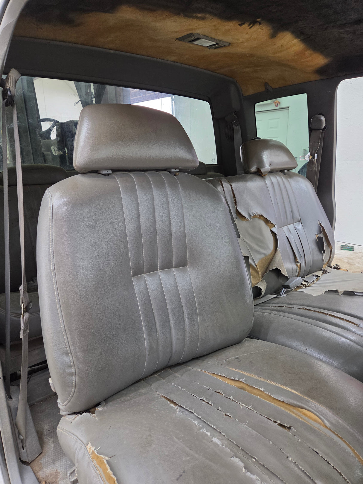 1988-2000 Chevrolet Silverado GMC Sierra Extended Cab