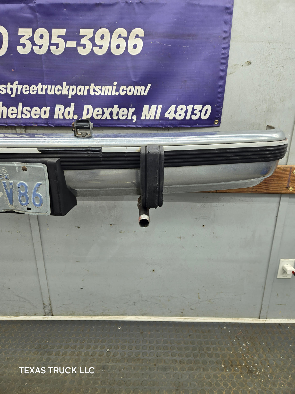 1988-1998 Chevrolet / GMC 1500 2500 3500 Front Bumper