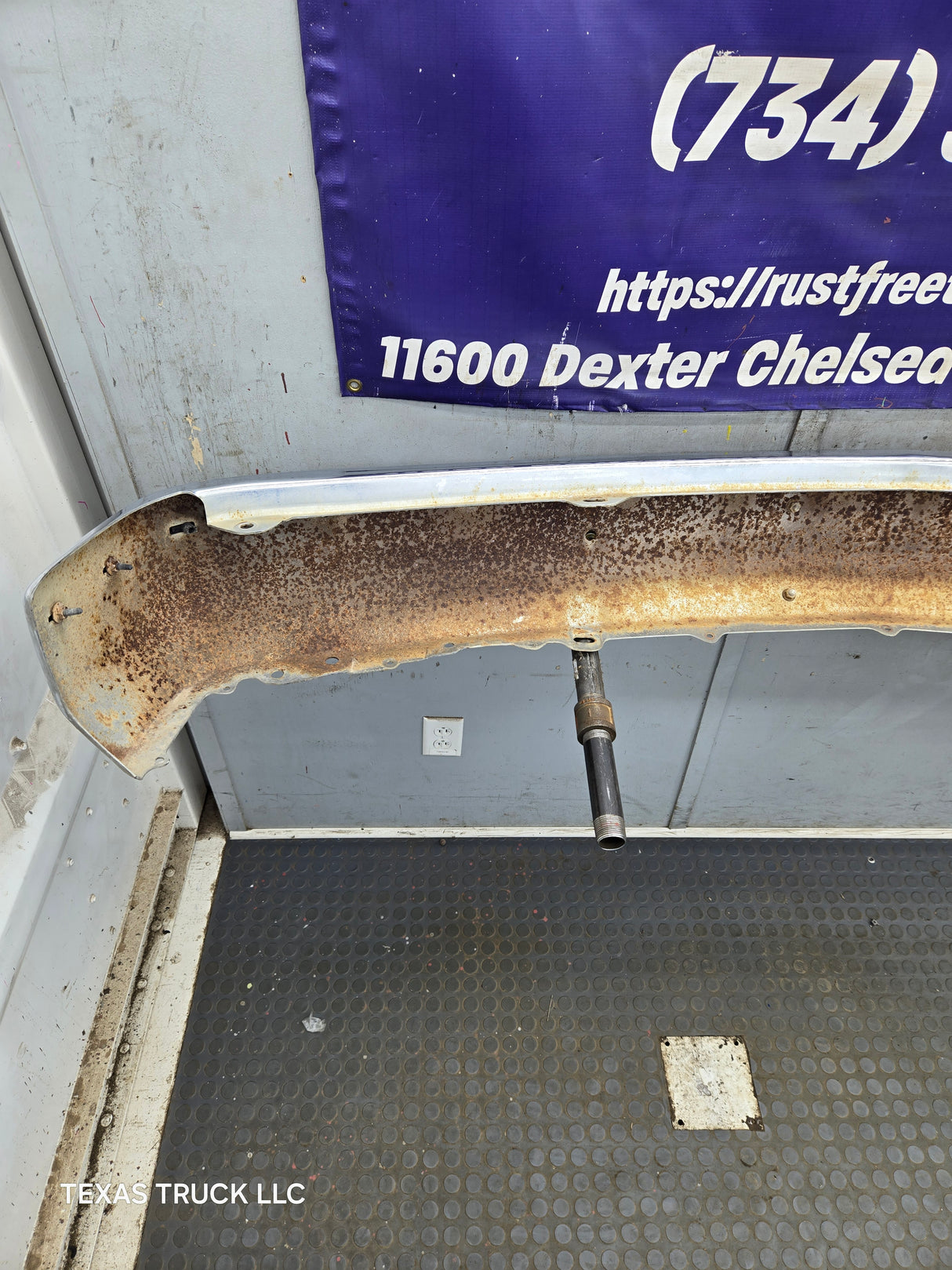 1988-1998 Chevrolet / GMC 1500 2500 3500 Front Bumper