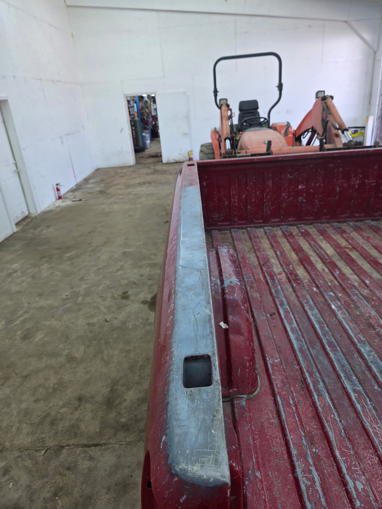 1999-2007 Chevrolet Silverado / GMC Sierra 1500 2500HD 3500HD 6' 6" Short Truck Bed