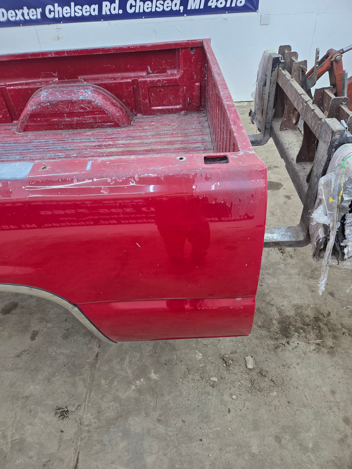 1999-2007 Chevrolet Silverado / GMC Sierra 1500 2500HD 3500HD 6' 6" Short Truck Bed