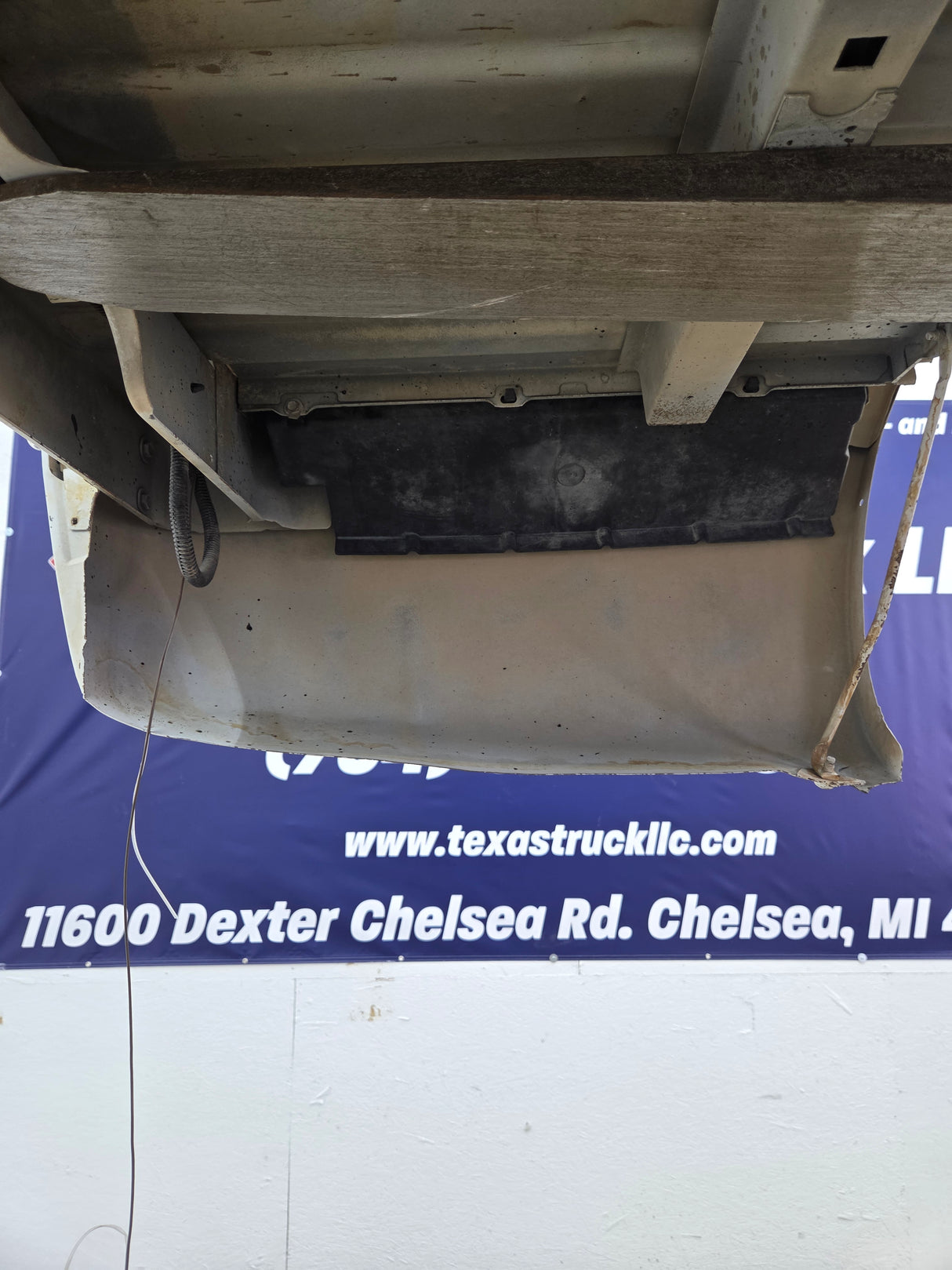 1999-2007 Chevrolet Silverado / GMC Sierra 1500 2500 3500 HD 8' Long Bed Truck Bed