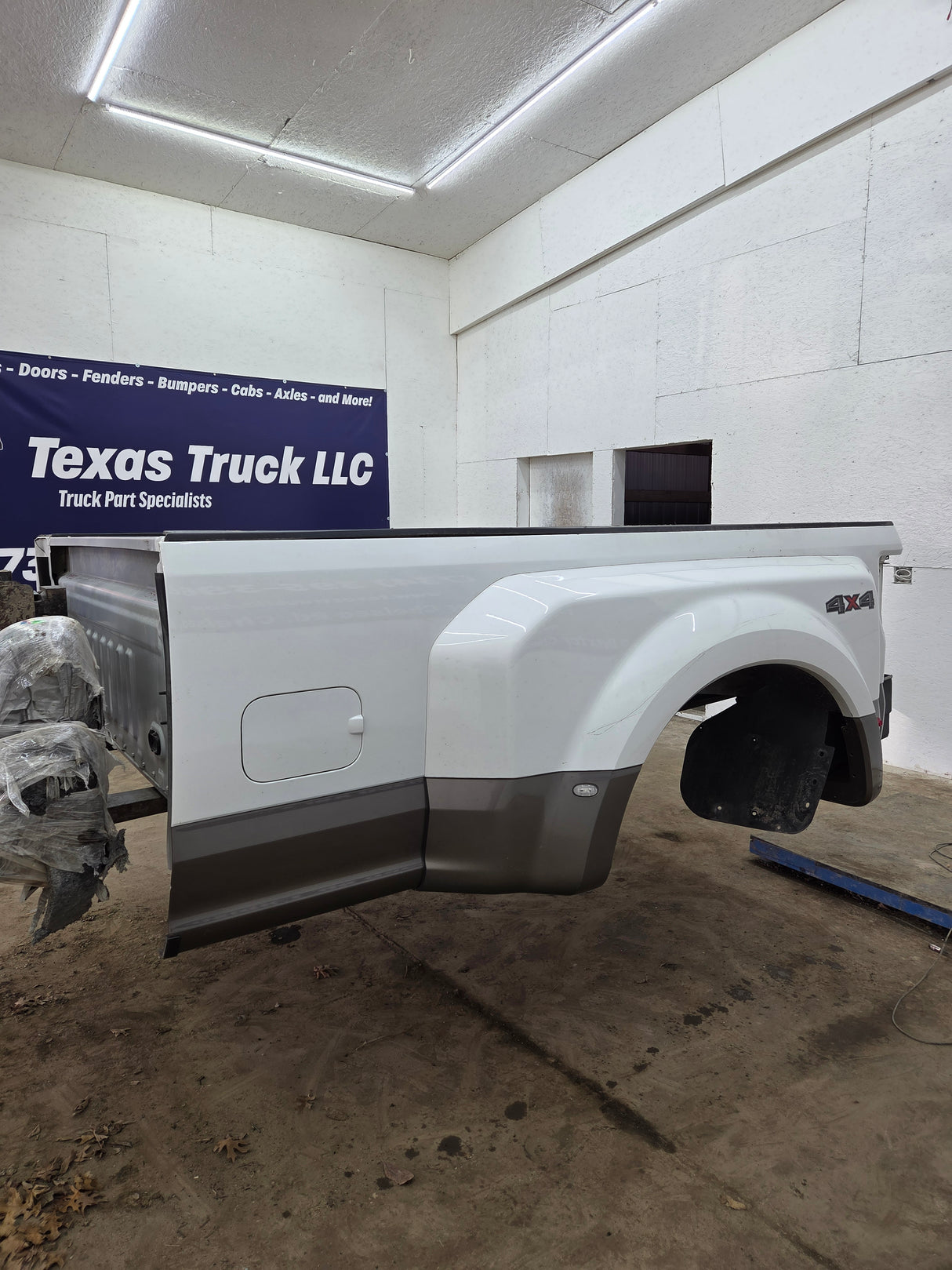 2017-2022 Ford Super Duty F350 F450 F550 8' Dually Bed