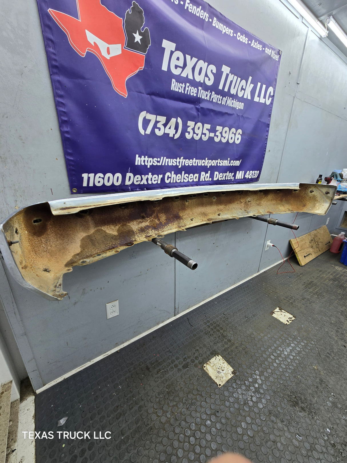 1988-1998 Chevrolet / GMC 1500 2500 3500 Front Bumper